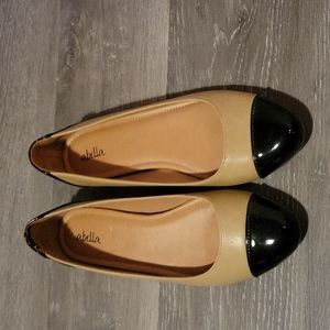 Two tone Abella flats